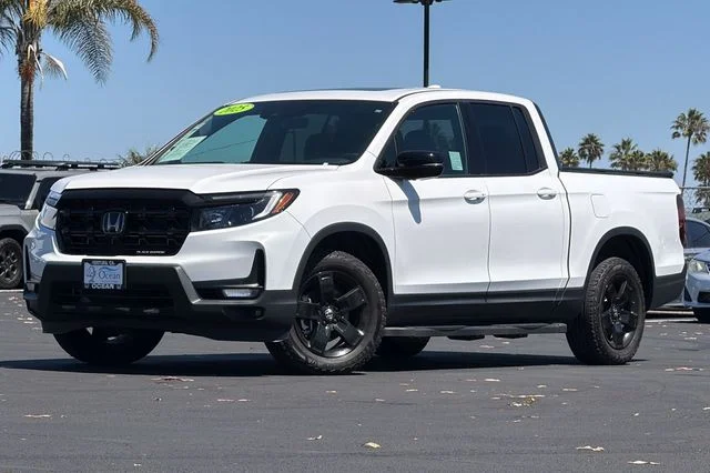 Used 2025 Platinum White Honda Black Edition image 8