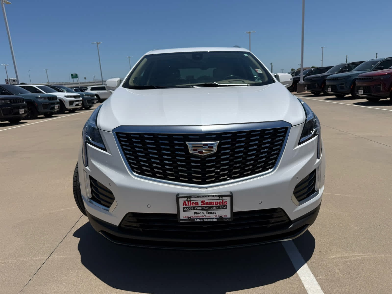 Used 2023 Crystal White Tricoat Cadillac FWD Premium Luxury image 5