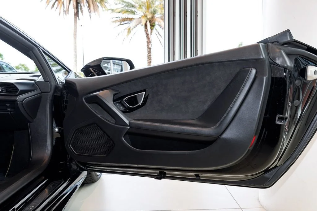 Used 2016 Black Lamborghini LP610-4S image 14