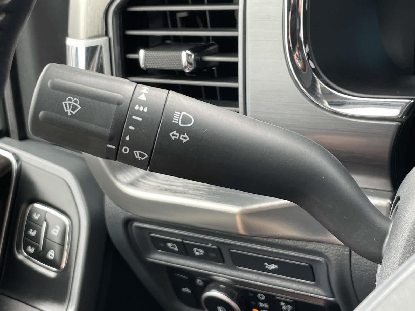 Used 2023 Silver Ford LARIAT image 45