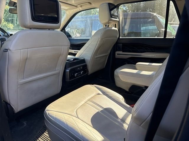Used 2020 Black Ford Platinum image 9