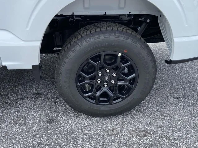 New 2026 Oxford White Ford STX image 7