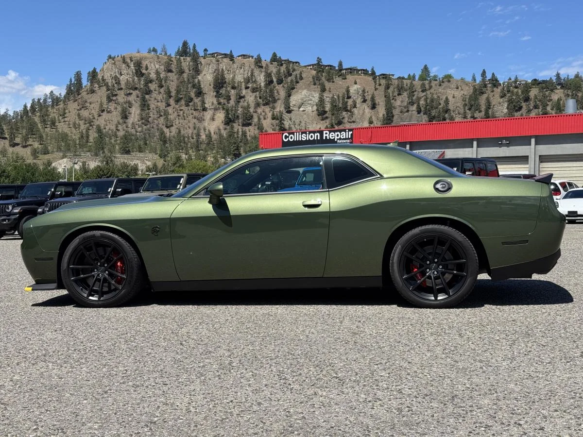 Used 2023 Green Dodge Srt Hellcat image 10