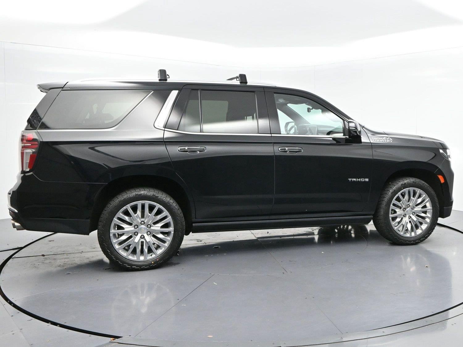 Used 2023 Black Chevrolet High Country image 8