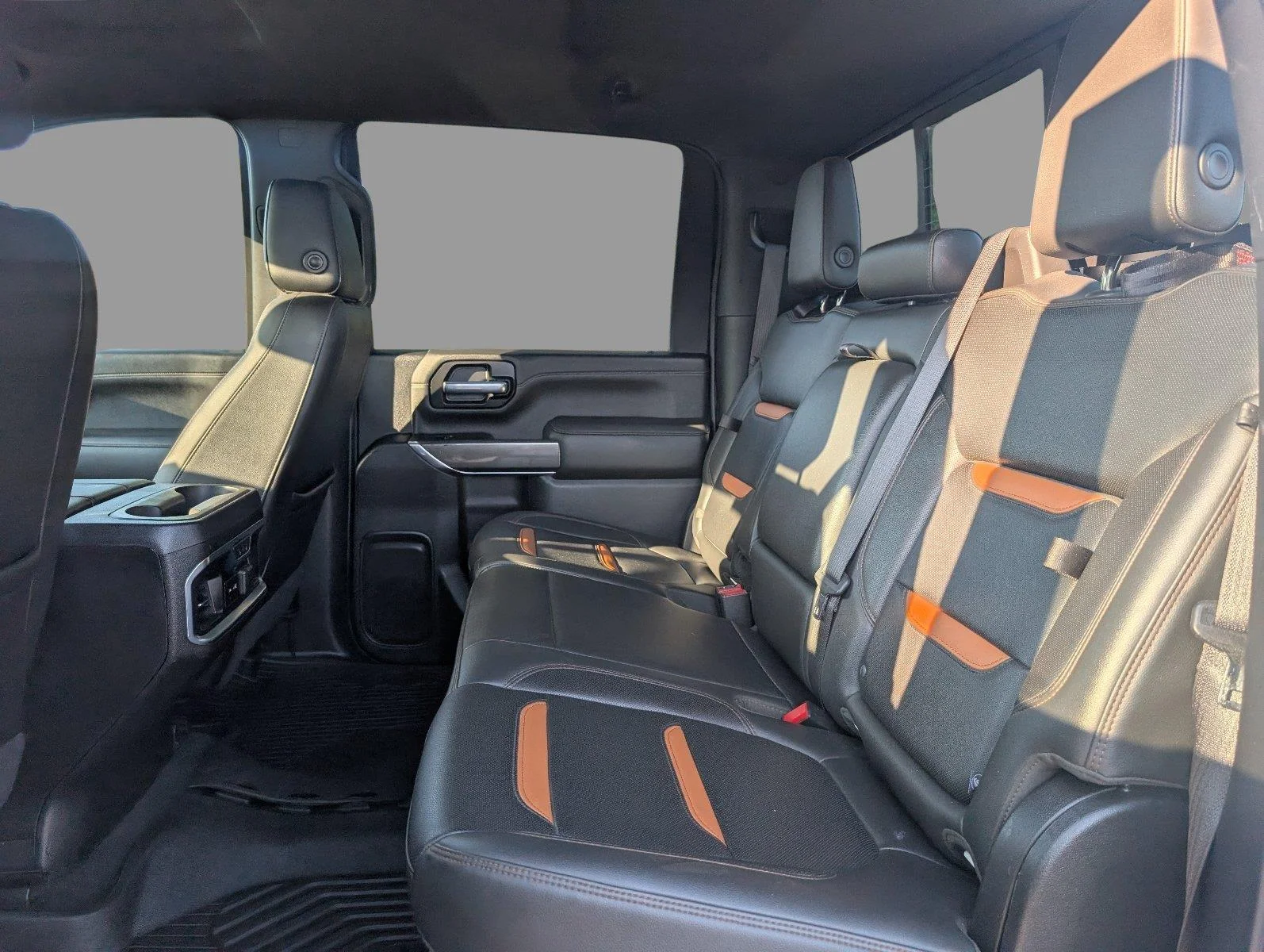 Used 2020 Summit White GMC AT4 image 33