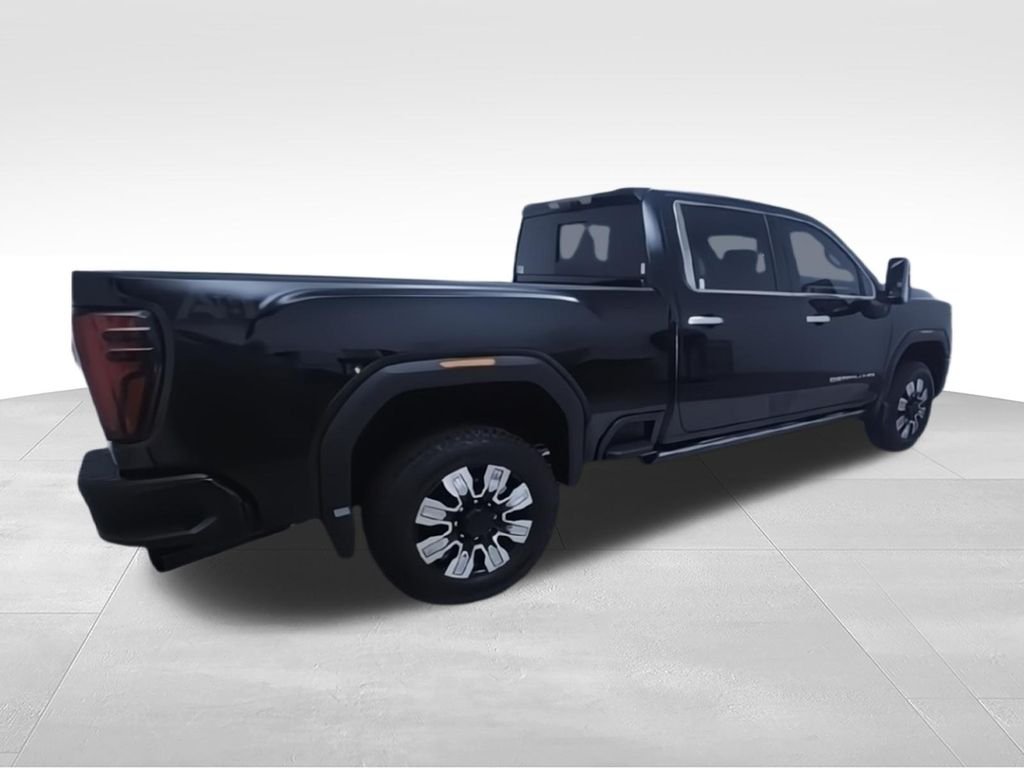 Used 2025 Black GMC Denali image 5