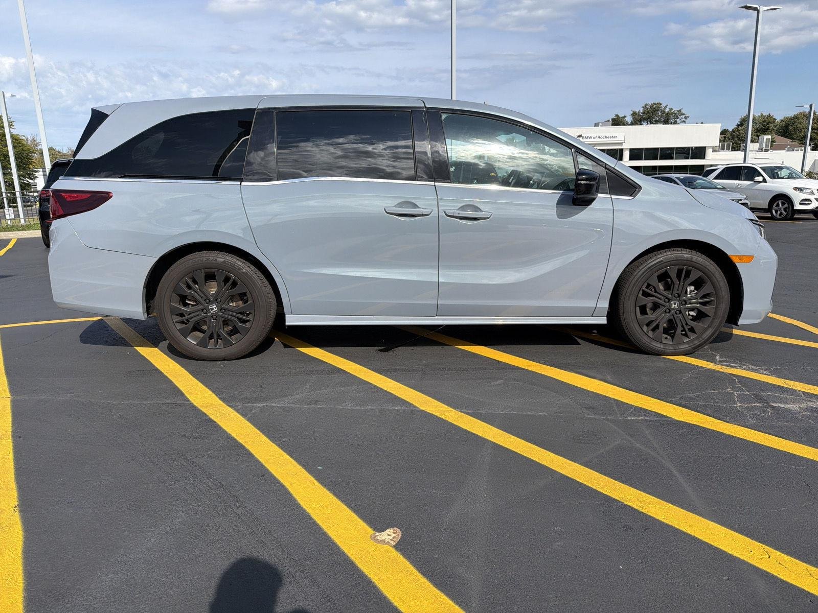 Used 2025 Sonic Gray Pearl Honda Sport-L image 6