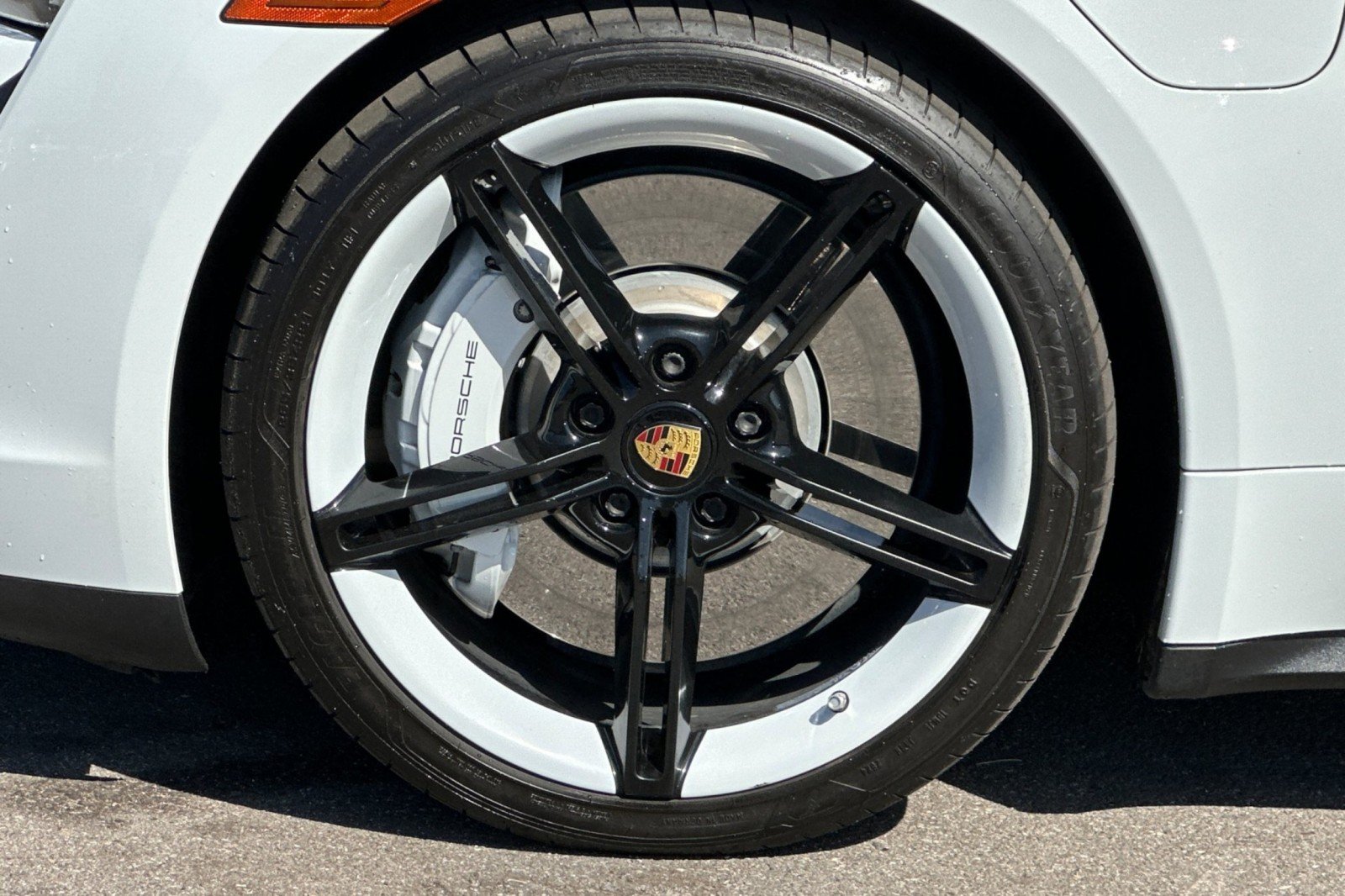 Certified Used 2022 Carrara White Metallic Porsche  image 26
