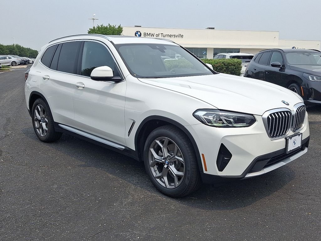 Certified Used 2024 Alpine White BMW xDrive30i image 3