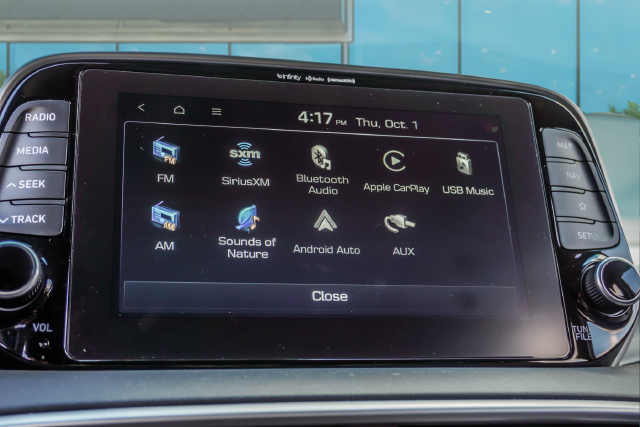 Used 2020 Silver Hyundai Ultimate image 21
