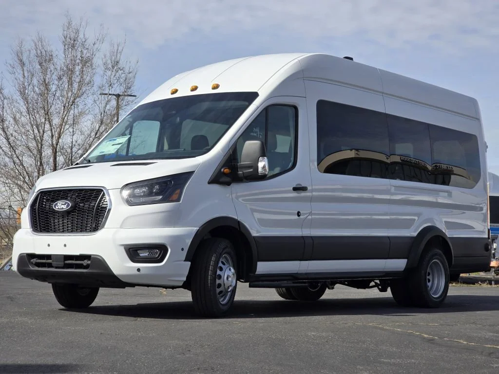 New 2026 Oxford White Ford XLT image 18