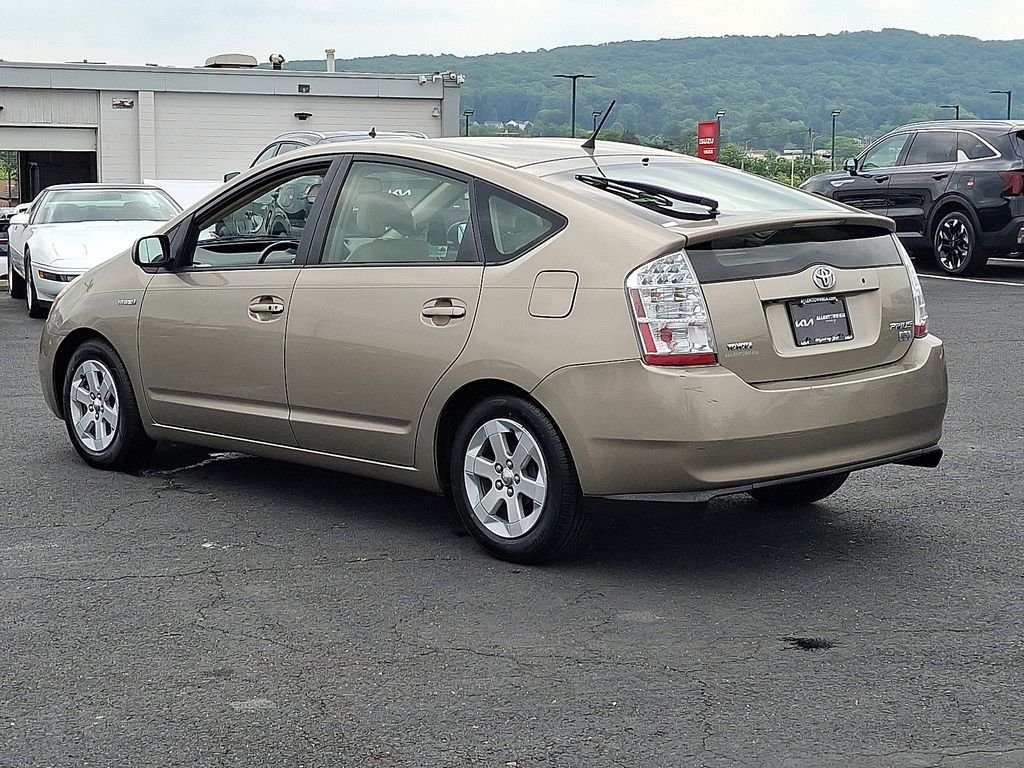 Used 2009 Beige Toyota  image 4