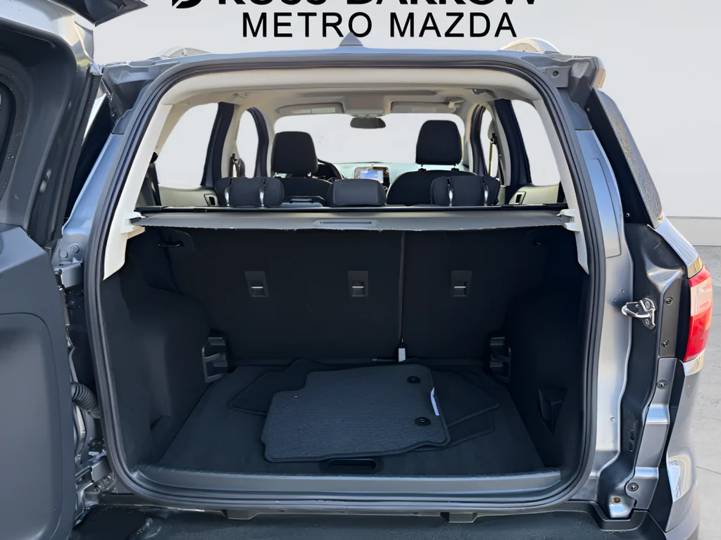 Used 2018 Gray Ford SE image 30