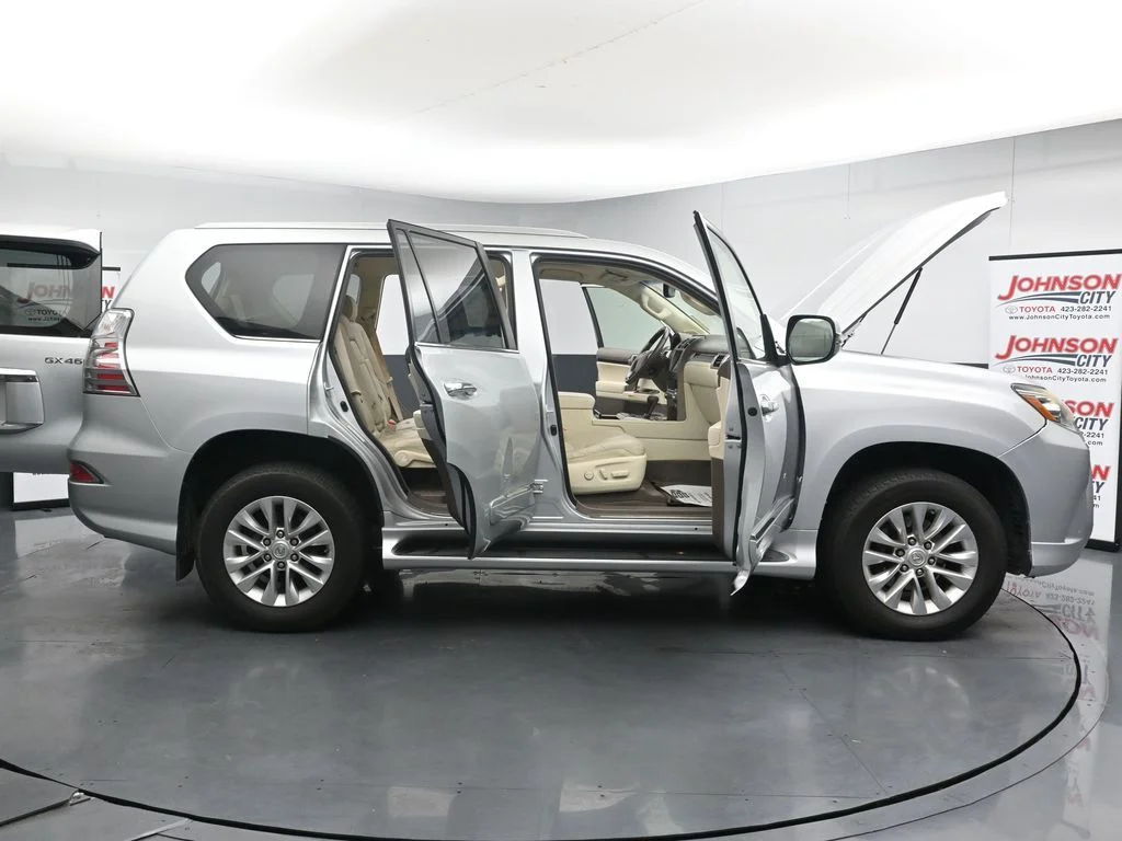 Used 2019 Silver Lexus 460 image 41
