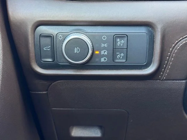 Used 2021 Blue Ford King Ranch image 35