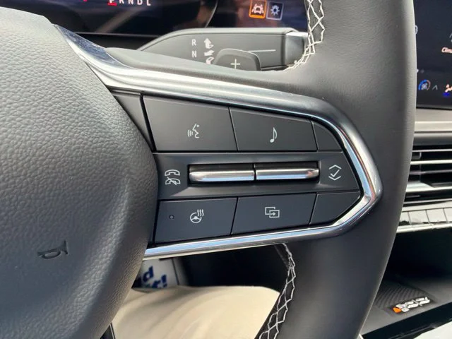New 2027 Mosaic Black Metallic Chevrolet LT image 33