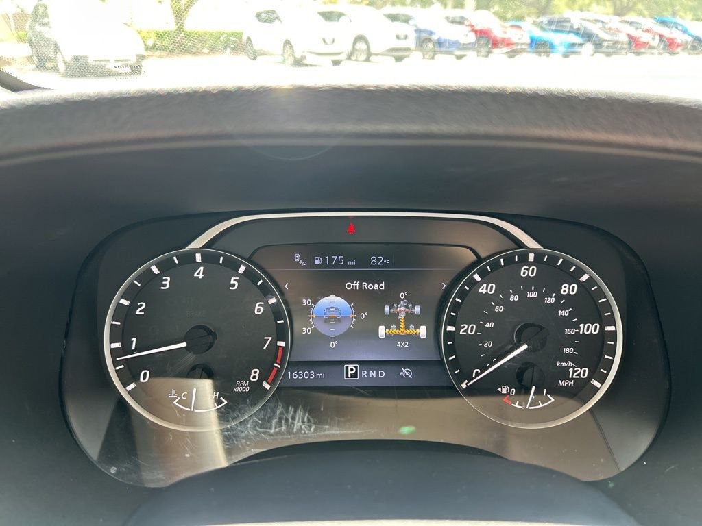 Used 2024 Green Nissan SV image 26