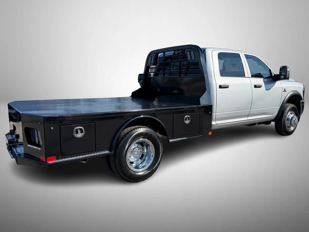 New 2026 Silver-Zynith Exterior Paint RAM Tradesman image 3