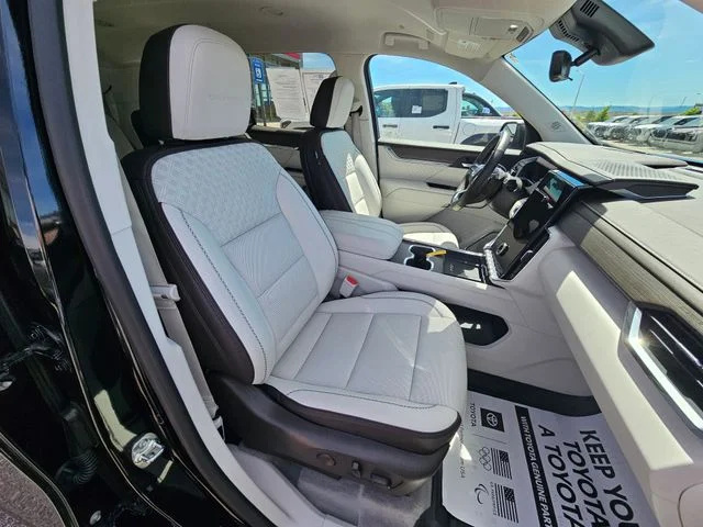 Used 2024 Ebony Twilight Metallic GMC Denali image 23