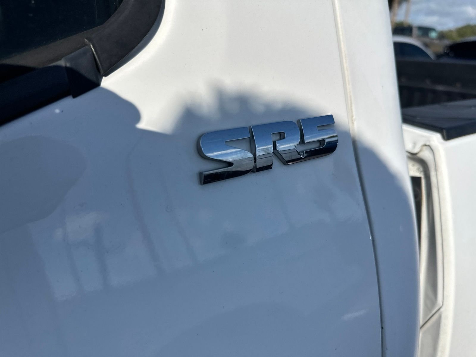 Used 2017 White Toyota SR5 image 5