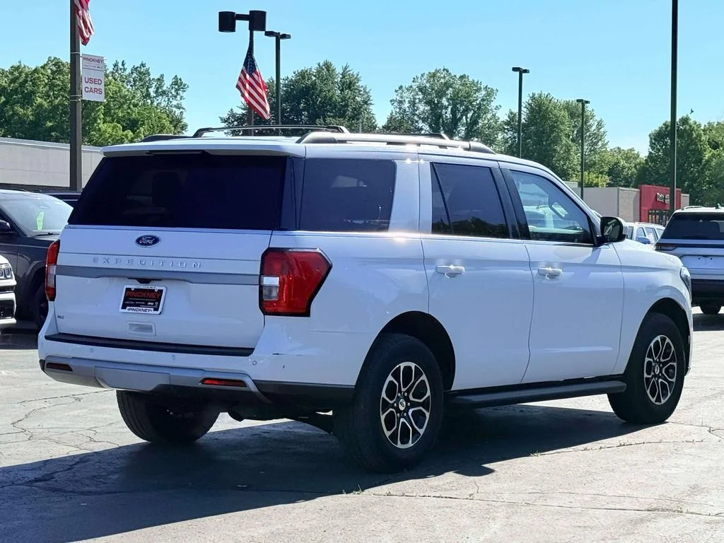 Used 2024 White Ford XLT image 7