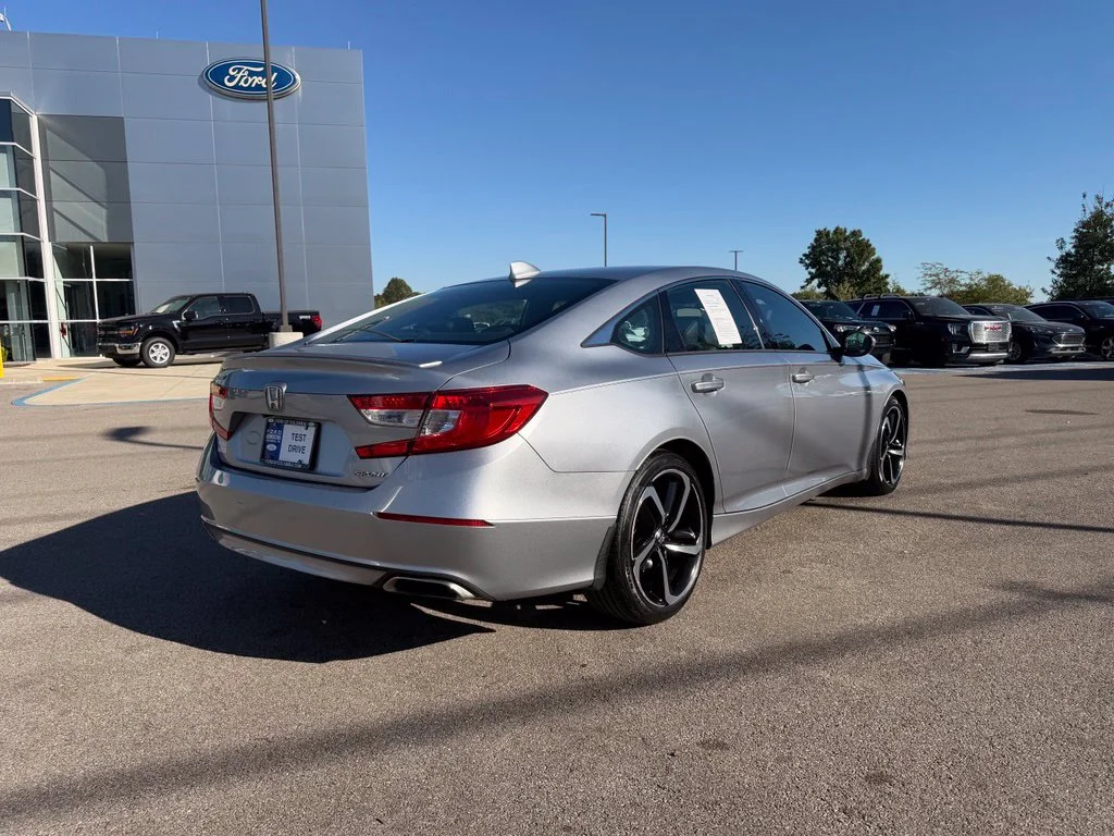 Used 2020 Gray Honda Sport image 6