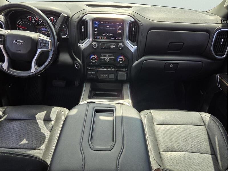 Used 2021 Pearl CHEVROLET 4WD CREW CAB 147" RST image 15