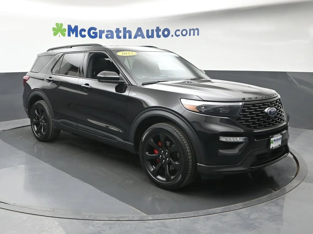 Used 2023 Black Ford ST-Line image 2