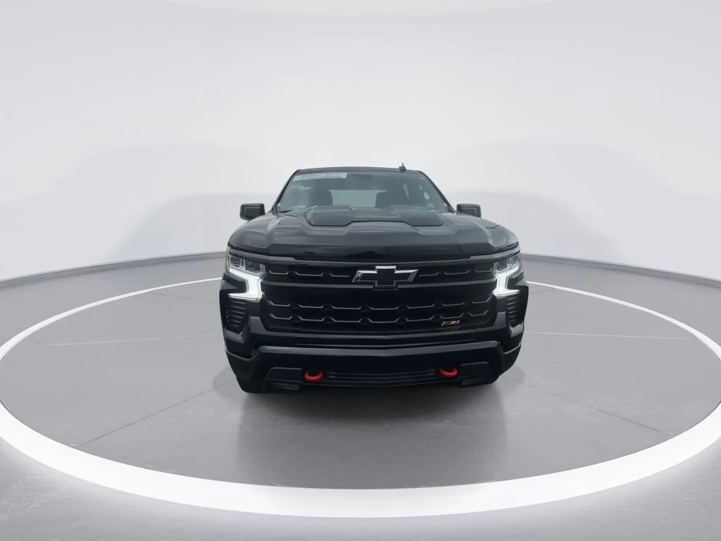 Used 2025 Black Chevrolet LT Trail Boss image 3