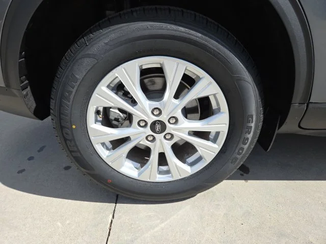 Used 2023 Gray Ford Active image 12