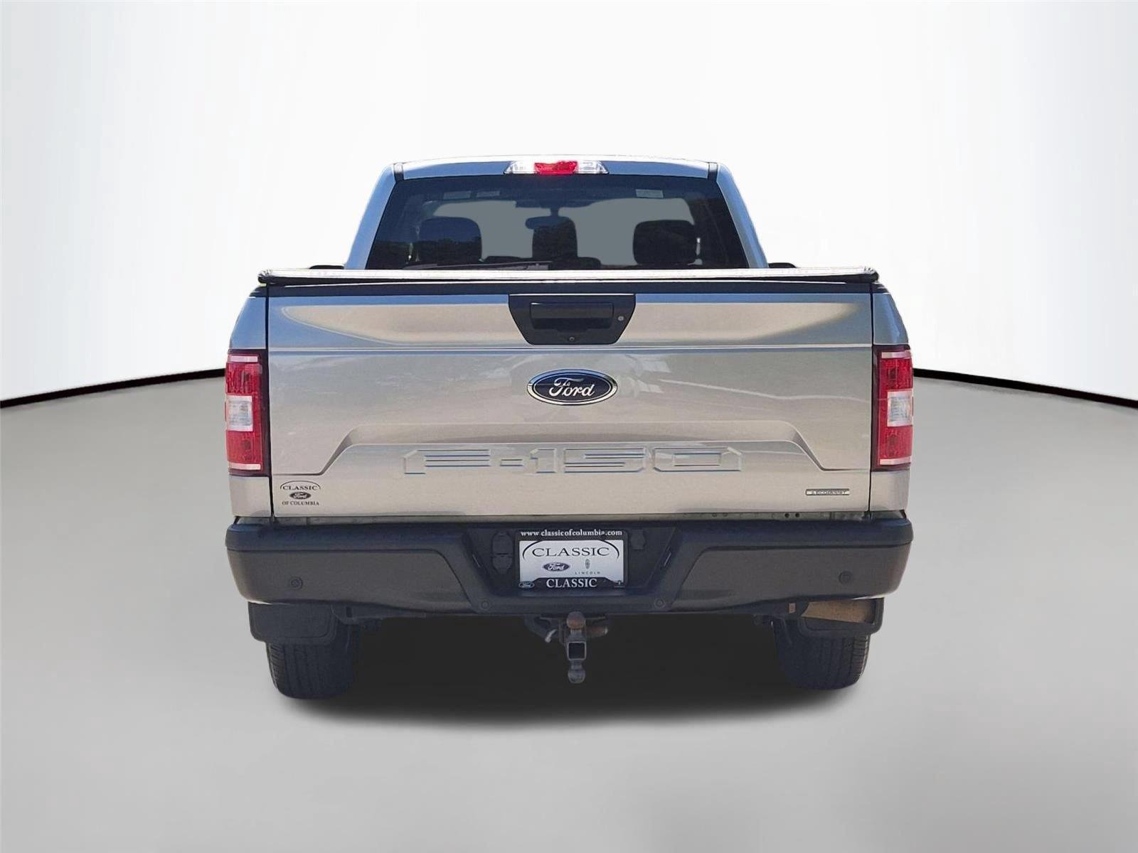 Used 2020  Ford XL image 4