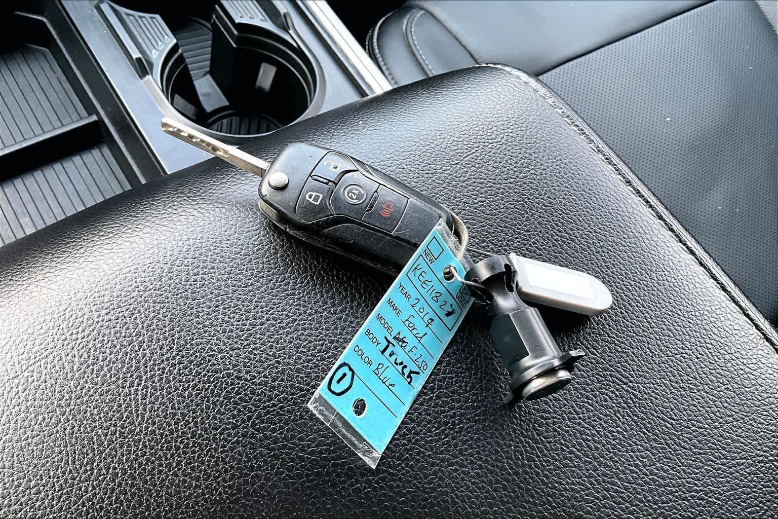 Used 2019 Blue Jeans Metallic Ford LARIAT image 14