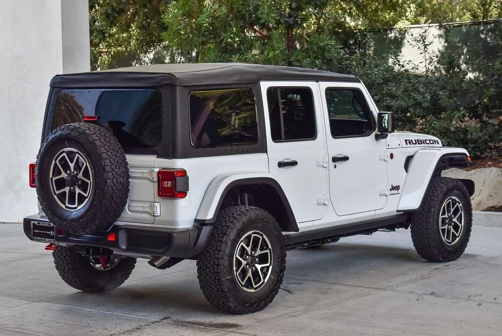 New 2026 Bright White Clearcoat Jeep Rubicon image 6