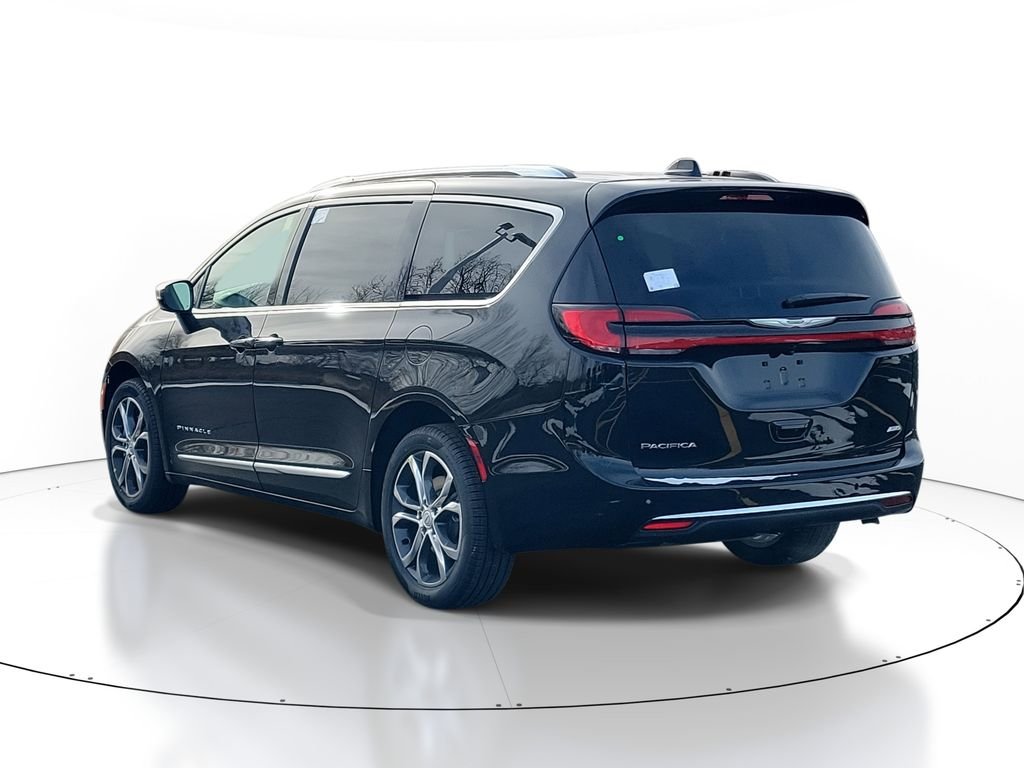 New 2026 Diamond Black Crystal Pearl-Coat Exterior Paint Chrysler Pinnacle image 3