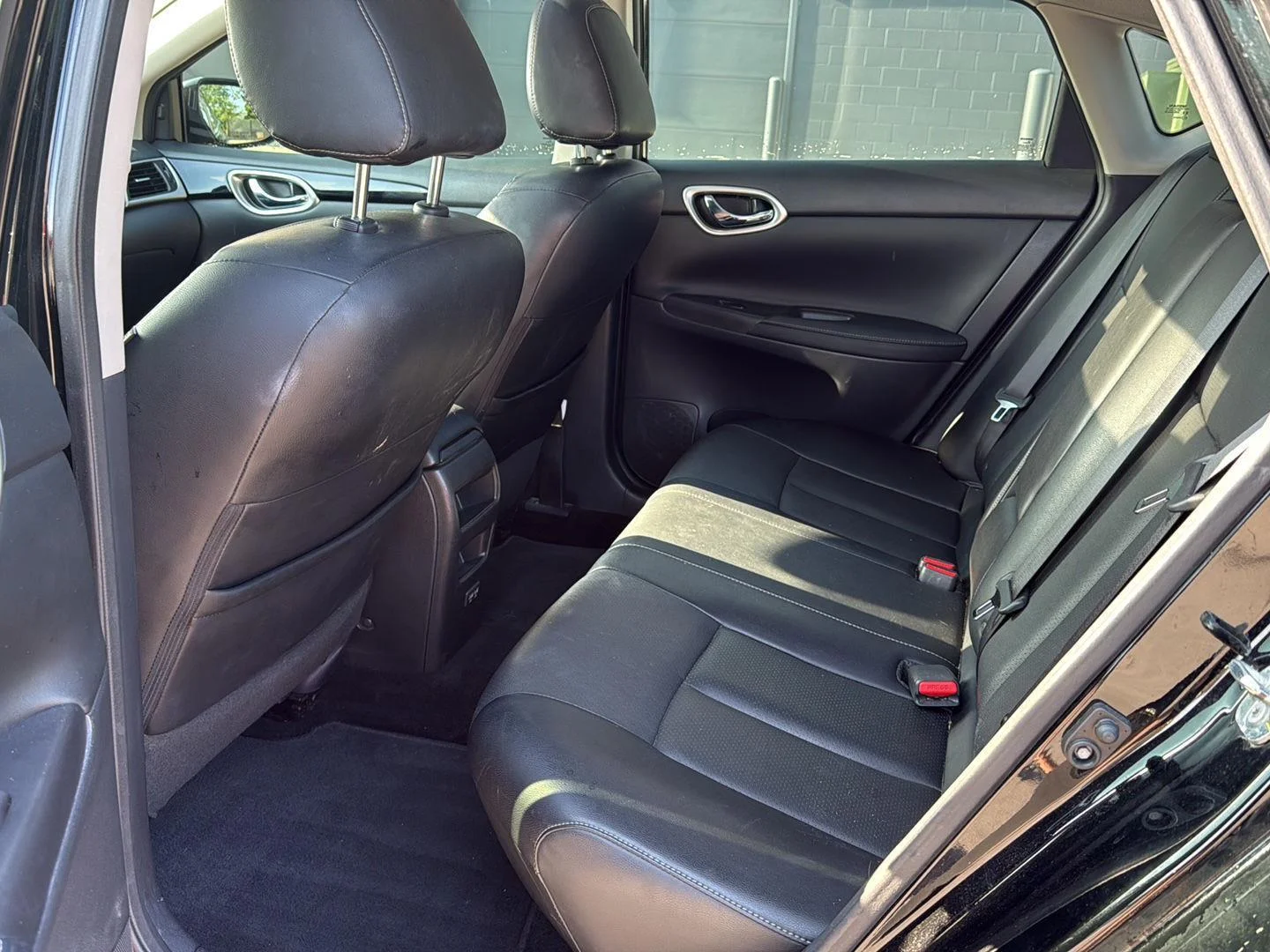 Used 2018 Super Black Nissan SL image 10