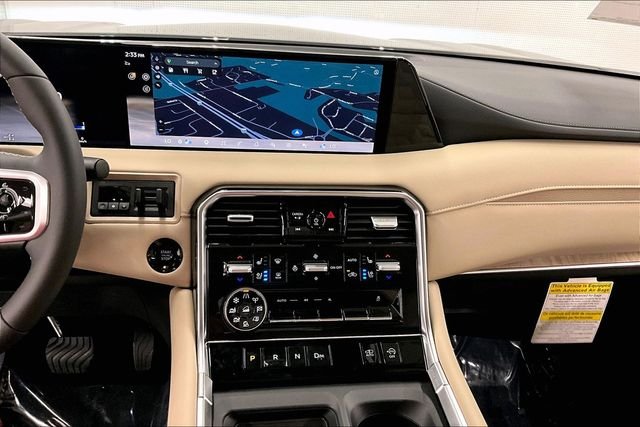 New 2026 Alpine Metallic/Super Blk Nissan Platinum Reserve image 28