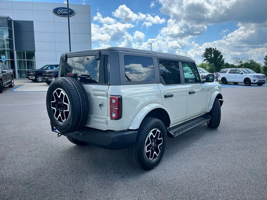 New 2026 Beige Ford Outer Banks image 5