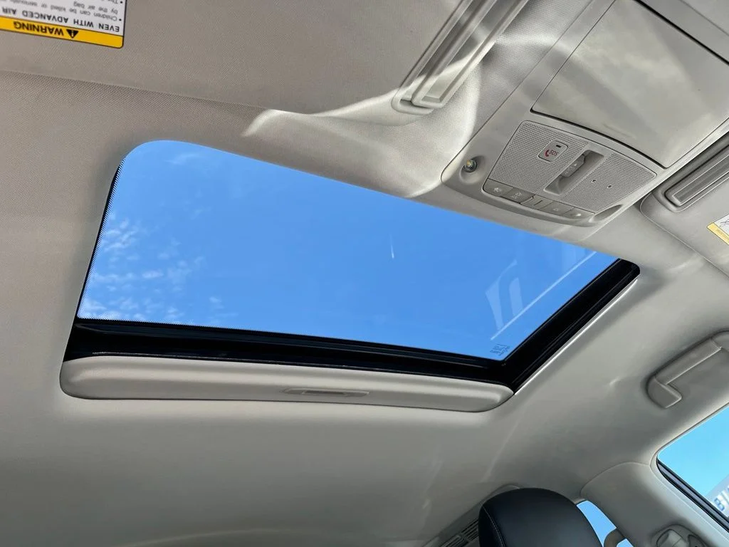 Used 2019 Brown INFINITI LUXE image 21