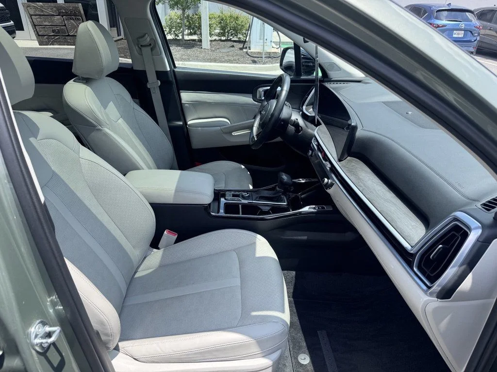 Certified Used 2025 Jungle Green Kia X-Line SX image 26