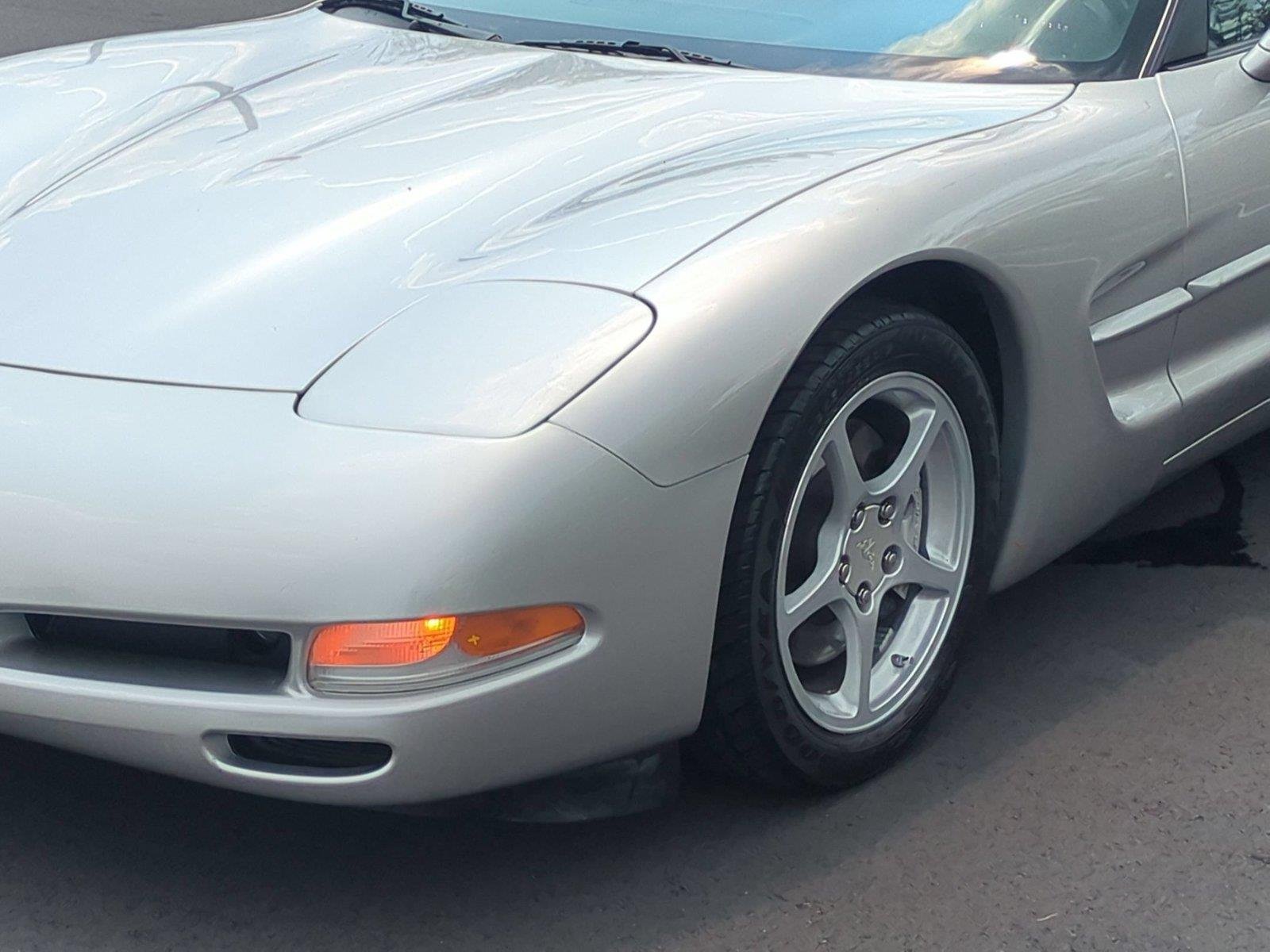 Used 2004 Machine Silver Metallic Chevrolet  image 9