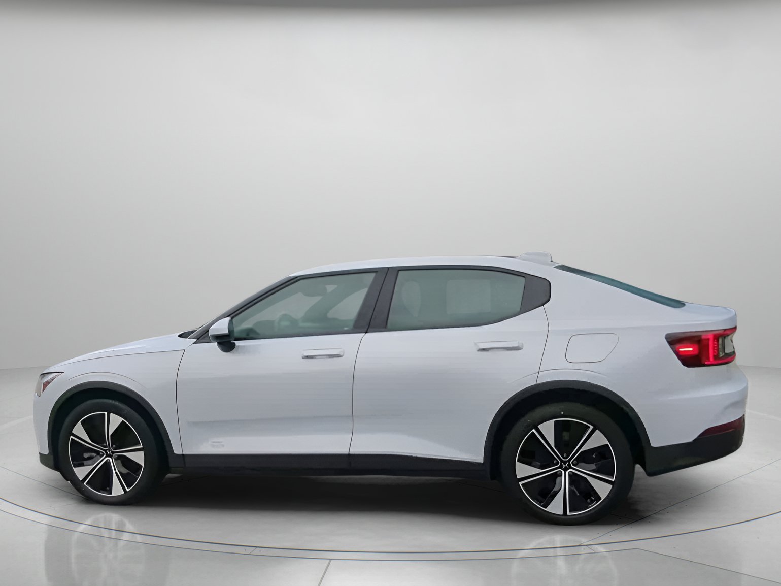 Used 2023 Magnesium Metallic Polestar Long Range Dual Motor image 16