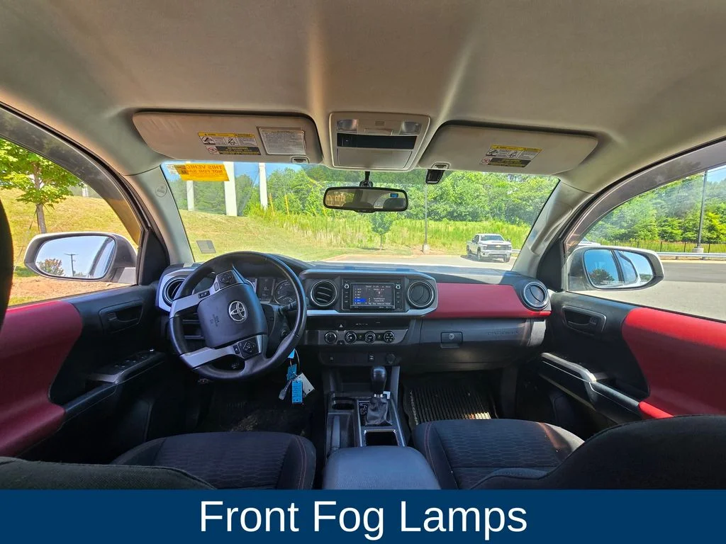 Used 2017 White Toyota SR5 image 16