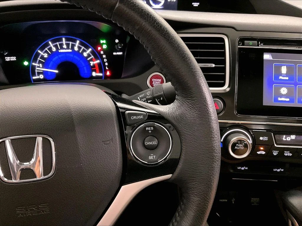 Used 2015 Gray Honda EX-L image 23