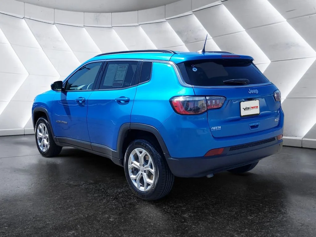 Used 2024 Blue Jeep Latitude image 6