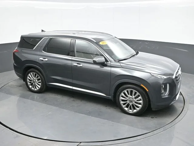 Used 2020 Green Hyundai Limited image 15