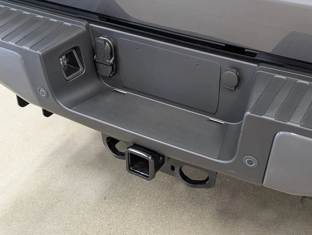 New 2026 Carbonized Gray Metallic Ford F-250® Platinum® image 31