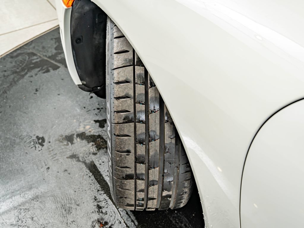 Used 2003 Carrara White Porsche Carrera image 48