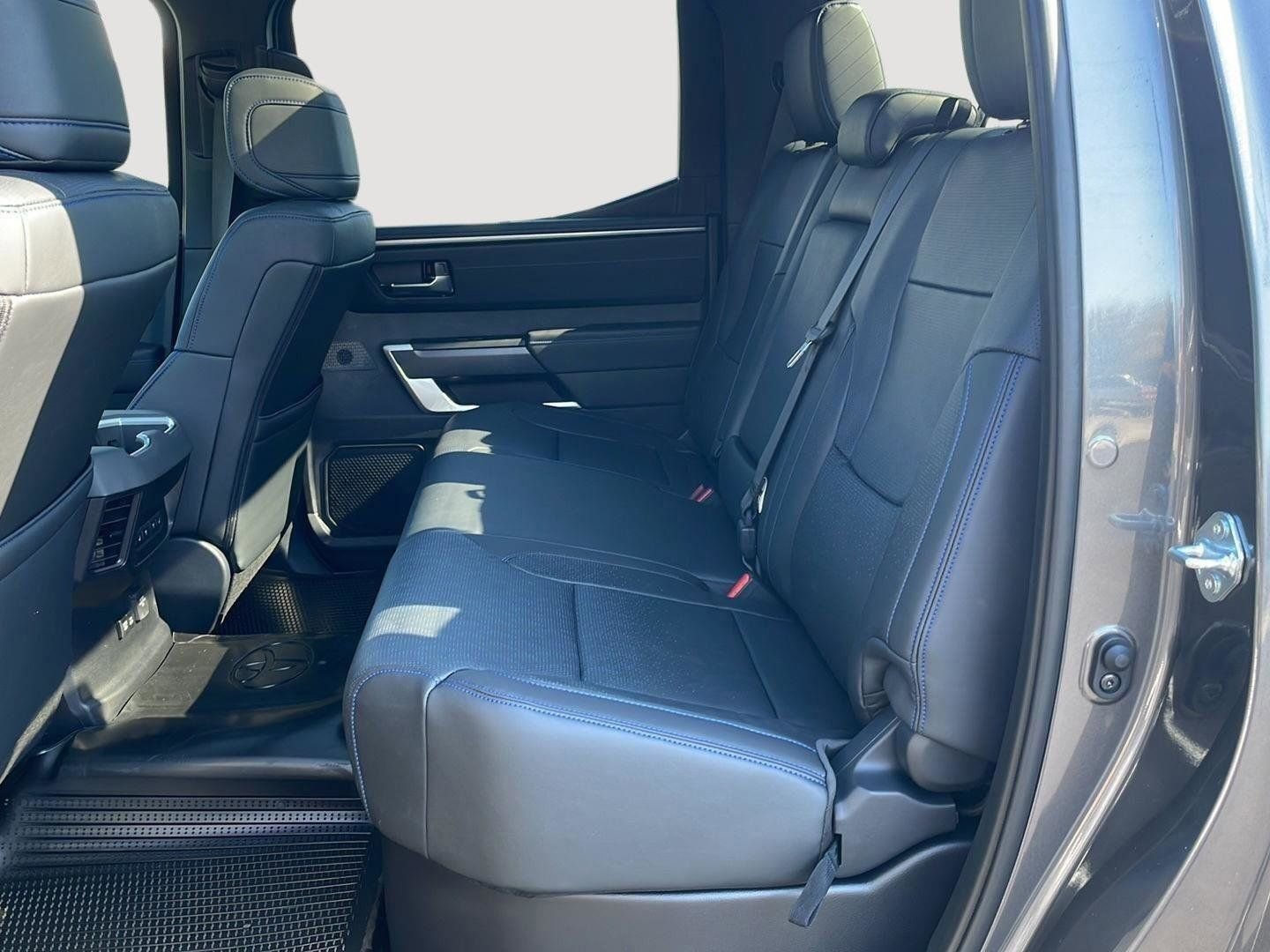 2025 Toyota Tundra Platinum - Photo 12