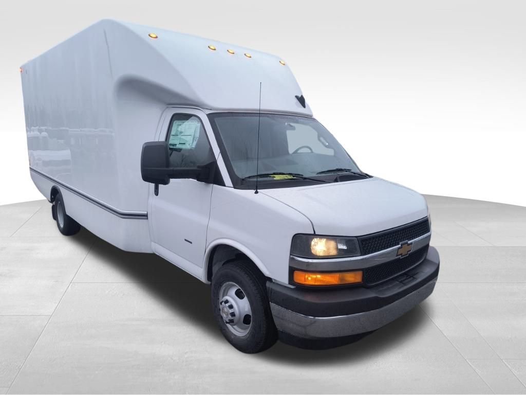 2025 Chevrolet Express 3500 177" WB's photo