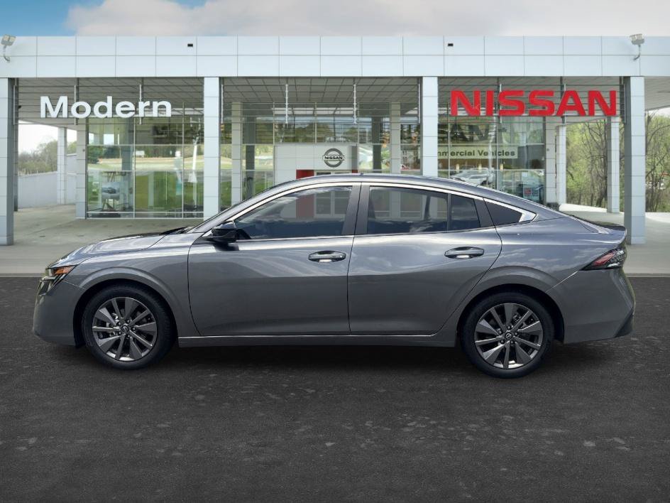 Certified Used 2026 Gun Metallic Nissan SL image 2